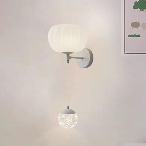Luz de lectura para dormitorio que soluciona la falta de espacio 7