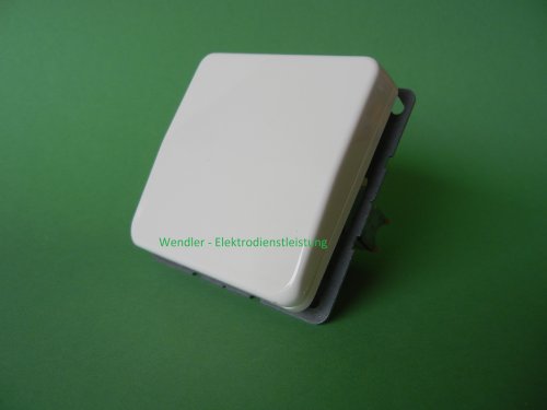 Preisvergleich Produktbild Jung CD520WUWW Schuko-Steckdose mit Klappdeckel