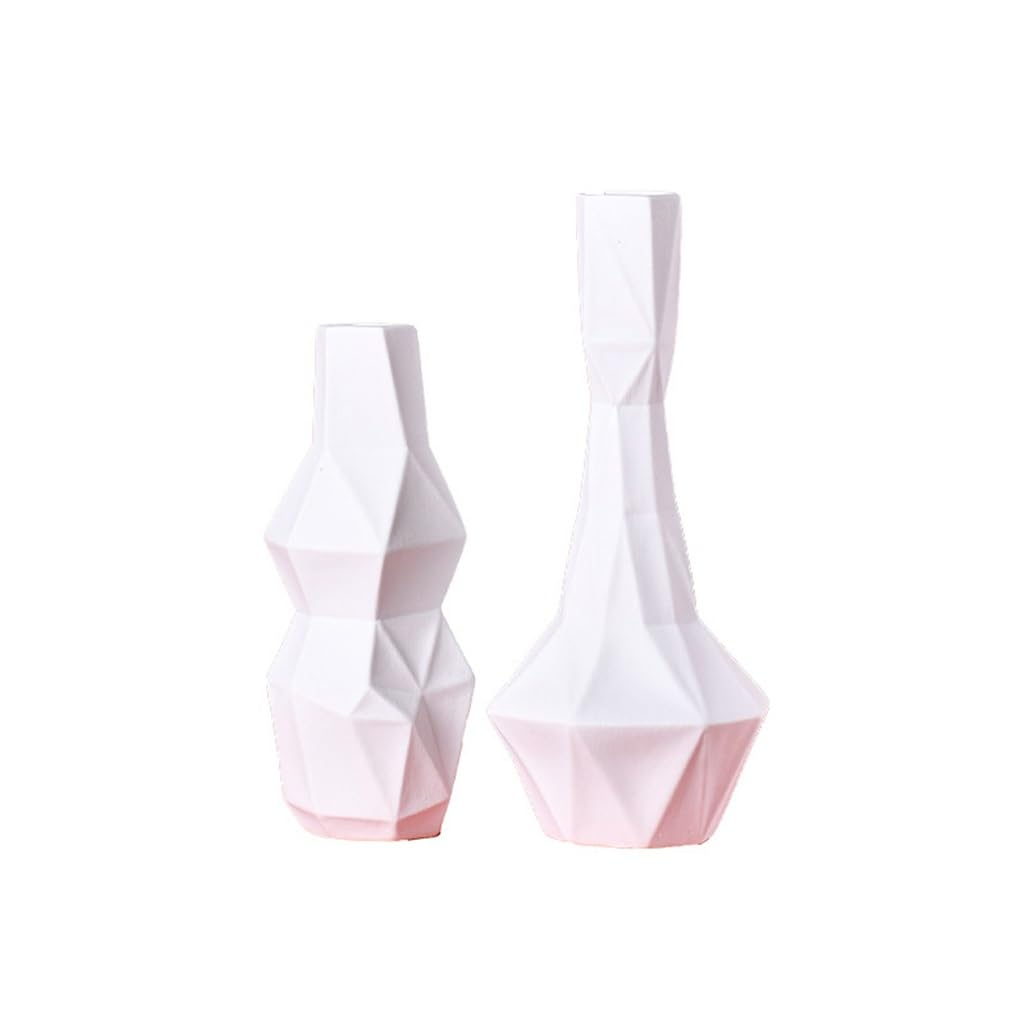 Vase en céramique pour arrangement de fleurs sèches au restaurant