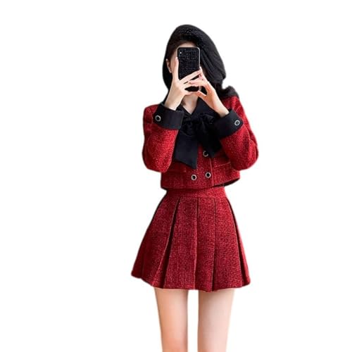 Ensemble tweed femme avec veste courte et mini jupe pour un look chic