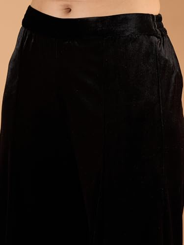Image of Women Velvet Emb V-Neck Short Kurta With Palazzos