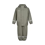 Die Regenhose hat elastische Träger, die in der Länge verstellbar sind und vorne mit einem Druckknopf geöffnet werden können. Die Hose ist an den Seiten der Taille und an den Knöcheln elastisch. Die Hose hat verstellbare elastische Stiefelträger, die unter die Gummistiefel gesteckt werden können.