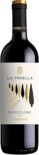 FORMATO E CONSUMO IDEALE PER UNA BEVIBILITÀ OTTIMALE: Con una gradazione alcolica del 12,5% Vol e un formato da 750 ml, il Ca' Preella Bardolino DOC è un vino che può essere conservato per due anni, mantenendo al meglio la sua freschezza e il suo equilibrio. Servito a 14-16°C in un bicchiere tulipano, esprime pienamente i suoi aromi. Può contenere solfiti