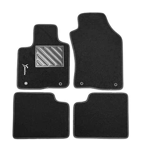 📍DP Carpet propone esclusivi tappetini realizzati su misura per il pianale della vostra auto logati, questo set è progettato per la tua auto. Contattaci direttamente per altre serie, verifichiamo assieme la disponibilità e compatibilità in caso di dubbio! I nostri tappeti non sono universali ma appositamente sagomati per ogni modello di vettura in commercio.