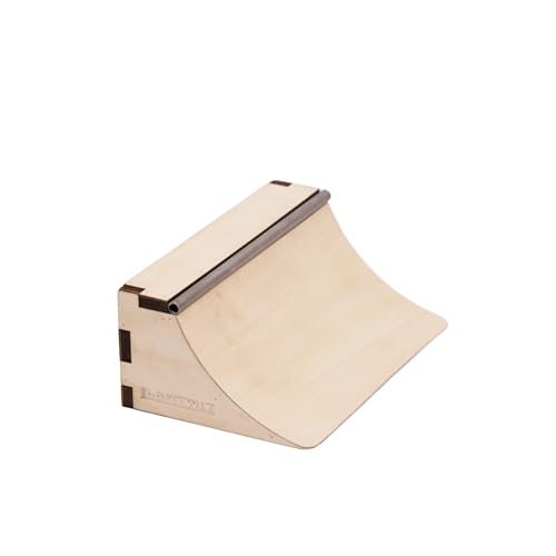 LANTWIT Fingerboard Ramp – Pocket Quarter-Pipe, Handmade Wood with Steel Coping