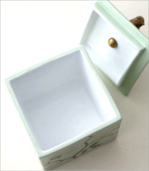 Amazon｜小物入れ 陶器 おしゃれ アイアン 小鳥 シノワズリ 蓋付き