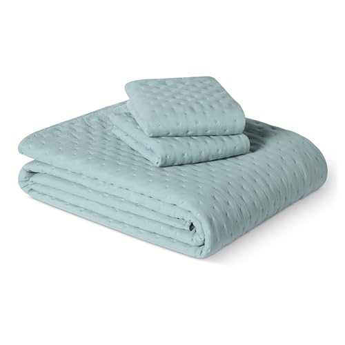 Amazon Basics Brushed Microfiber Quilt Set, Extra Soft with Natural Texture, 3-Piece, King, Blue