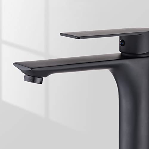 Robinet de lavabo de salle de bain monotrou idéal pour routine beauté quotidienne