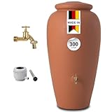 GARANTIA AMPHORE Regentonne Set 300 Liter Terrakotta – Wassertank mit Messinghahn + Fallrohranschluss – Frostsicheres Regenfass/Regenwassertonne – Wassertonne für Garten – Wasserfass Terracotta