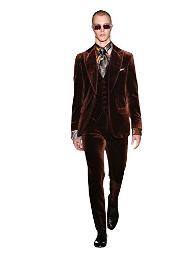 Costume homme 3 pièces en velours idéal pour un mariage chic ou une soirée de gala exclusive