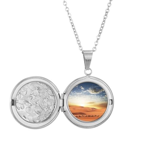 Collier médaillon soie bleu chameau, le cadeau idéal et symbolique
