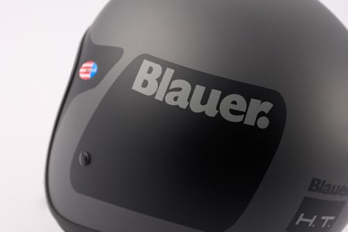 Casque jet Blauer Pilot GO protège du vent sans encombrer la selle