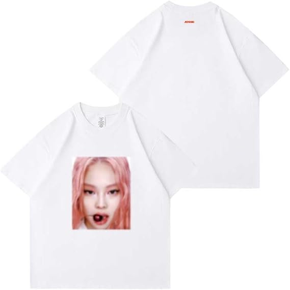 【ジェニ着用】BLACKPINK JENNIE Mantra Tシャツ ホワイト ジェニ着用】BLACKPINK JENNIE Mantra Tシャツ ホワイト