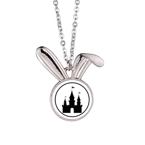 Collier pendentif lapin au motif château travaillé aux finitions haute précision