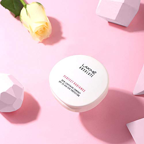 LAKMÉ Perfect Radiance Compact Powder, Ivory Fair 01, 8 Gm Compact Powder With Spf 23 Soothing And Moisturising Compact Smooth Matte Finish - Image 6