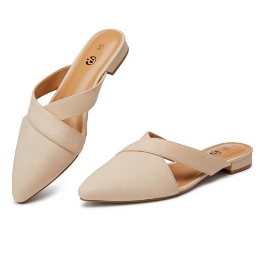 25 Chic Casual Outfits with Jeans and a Blazer - Your Ultimate Everyday Style Guide Mules