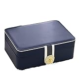 【Ahorro de espacio y cuidado】 La hebilla de metal suave y delicada es fácil de abrir y cerrar, y el diseño compacto y elegante puede combinarse fácilmente con su decoración. La caja portátil para aretes es muy sencilla y se puede colocar maravillosamente en su tocador, mesita de noche, mostrador de baño o tocador, ahorrando mucho espacio y haciendo que su tocador y su habitación se vean más ordenados.