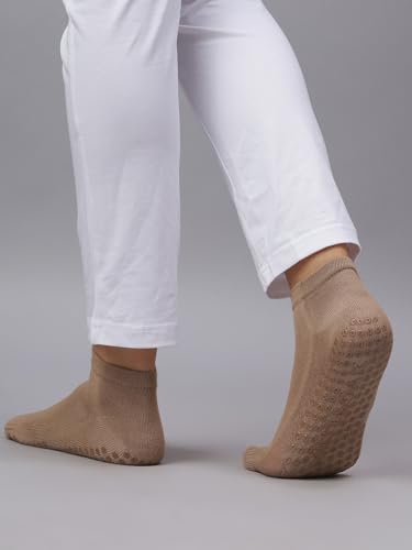 Image of Mint & Oak Unisex Two-Toe Grip Socks Anti-Slip Socks for Yoga, Pilates, Home & Elderly Use | Non-Skid Sole for Fall Prevention | Breathable & Stretch Fit