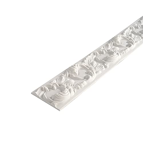 Moulure autocollante PVC au plafond du salon pour sublimer vos comptoirs de cuisine
