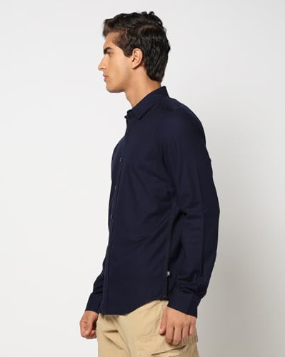 Image of Gap Men's Cotton Solid Regular Fit Casual Shirt