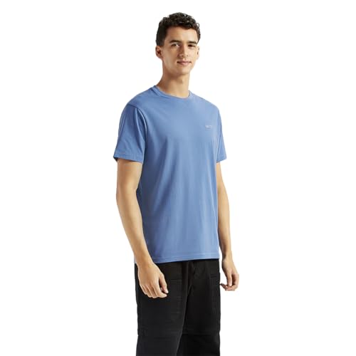 Image of Levi's Men's Cotton Solid Slim Fit T-Shirt