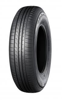���R�n�} �u���[�A�[�X 195/80R15 96S BluEarth RV02B �V�ԑ��� YOKOHAMA �^�C���̂�1�{�i�z�C�[���͕t�����܂���j