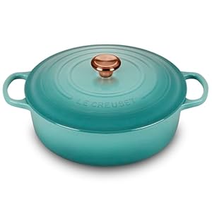 Le Creuset Signature 6.75-quart Round Wide Oven with Copper Knob – Enameled Cast Iron (Caribbean)