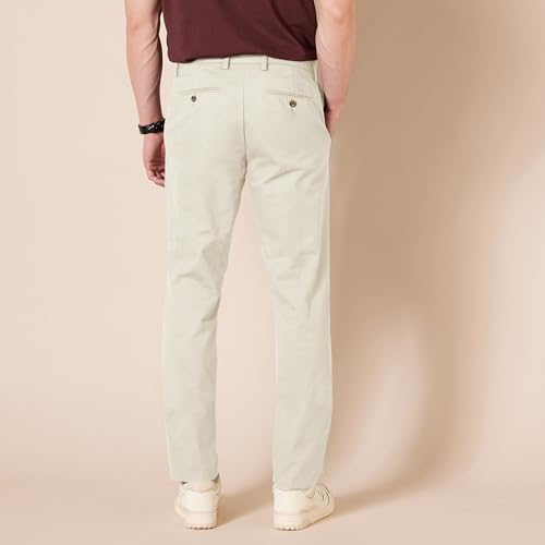 Image of Amazon Essentials Men's Slim-Fit Wrinkle-Resistant Flat-Front Chino Pant