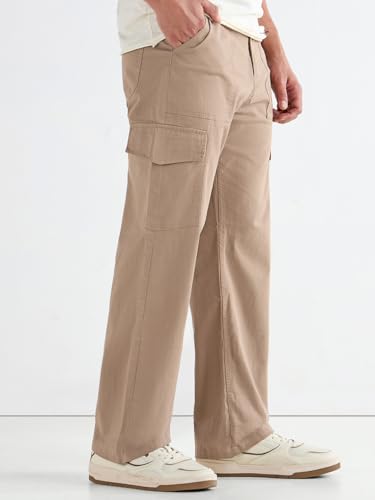 Image of Bewakoof Men's Straight Fit Mid Rise Pants