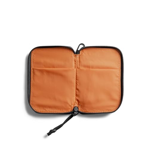 Image of DailyObjects Light Grey Pulse Card Wallet