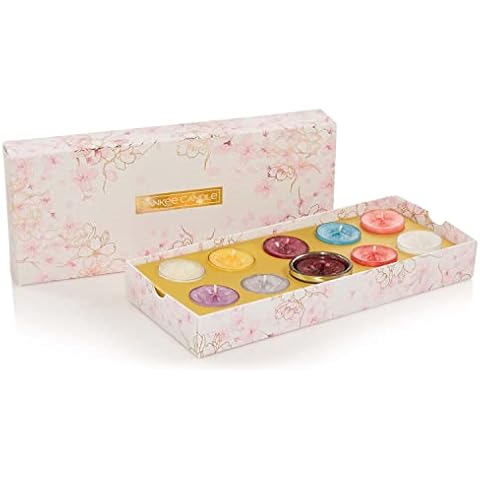 Yankee Candle Juego de Regalo de 10 Velas de Té Perfumadas y Portavelas con Caja de Regalo Floral Cover