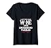 Femme Mama Logics I Just Need Some Wine and Crossword Puzzles T-Shirt avec Col en V