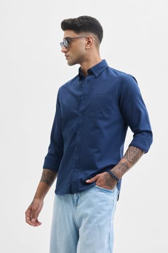 Image of SNITCH Navy Solid Front Pocket Slim Fit Shirts