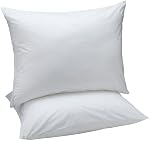 Amazon Basics Down Oreillers de lit et étui protecteur d'oreiller 2-Piece Prêt, 26 en x 20 dans, Densité douce, Standard - Boîte de 2, blanc