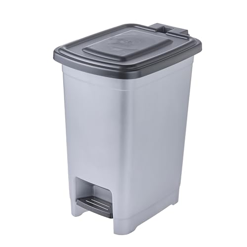 keeeper Treteimer, 10 l, Leichte Reinigung, Tretpedal zum hygienischen Öffnen und Schließen, Abfallbehälter, 20,5 x 28 x 35 cm, olaf, Light Silver (Silber)