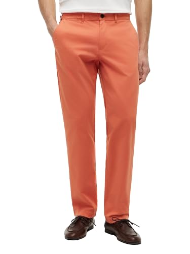 Image of Tommy Hilfiger Men's Stretch Cotton Chino Pants in Custom Fit