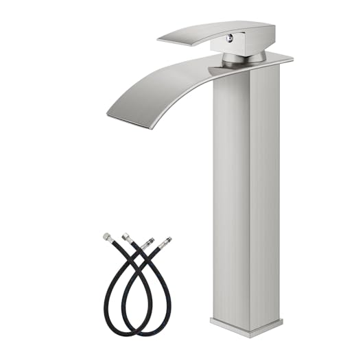 Robinet d'évier haut cascade pour une salle de bain esprit spa d'hôtel