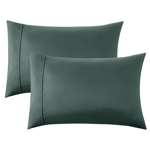 Bedsure Pillow Cases Standard Size Set of 2 - Forest Green Brushed Microfiber Pillowcases, Super Soft and Cozy Pillow Case Covers with Envelope Closure, Wrinkle, Fade and Stain Resistant, 20x26 Inches
