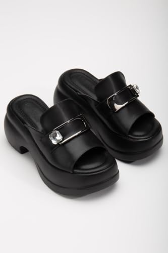 Resim Platform TabanTümyüz Toka Taşlı Cilt Siyah Kadın Dolgu Topuk Terlik 