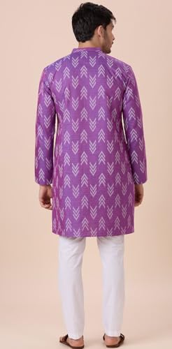 Image of Studio Shringaar Men's Cotton Blend Relaxed Fit Ikat Printed Knee Length Kurta