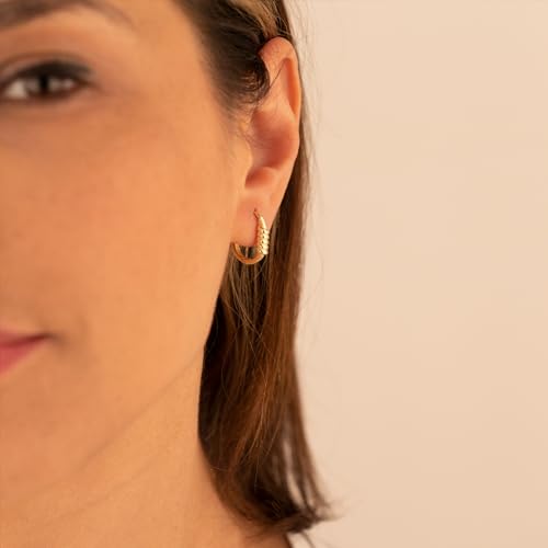 Twisted Oblong Hoop Earrings | 925 Sterling Silver Twist Rectangle Huggie Earrings | 14K Gold Oblong Twister Hoop Earrings3