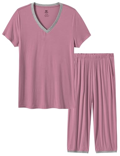 Image of JINSHI Women's Pajamas Set Short Sleeve Top and Capri Pants Lightweight Sleepwear Comfy Pjs Lounge Set with Pockets