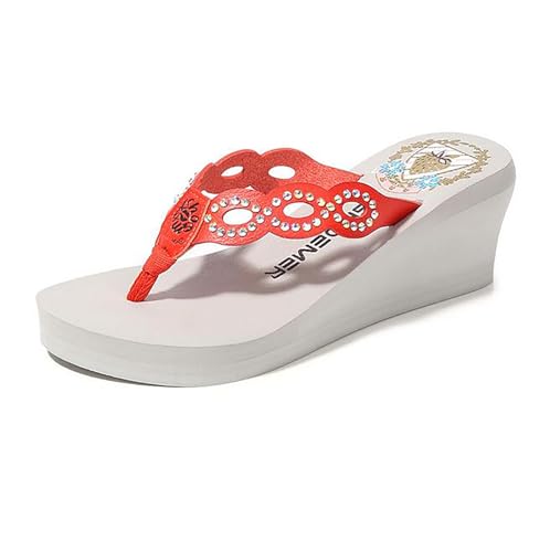 Tongs compensées pour éviter les pieds douloureux avec des pantoufles de randonnée