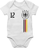 Shirtracer Fussball WM 2022 Fanartikel Baby - 12. Mann Deutschland WM - 1/3 Monate - Weiß - Deutschland Trikot Baby - BZ10 - Baby Body Kurzarm für Jungen und Mädchen
