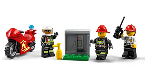 LEGO City 77943 Feuerwehrstation Starterset UK Exklusiv mit 3 Minifiguren 239 Teile ab 9 Jahren – Bild 5