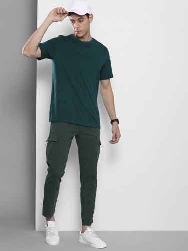 Image of The Indian Garage Co Men Slim Fit Solid Mid-Rise Stretchable Cargos