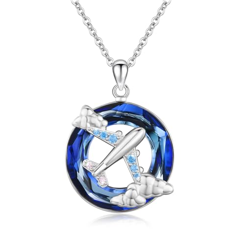 Collier de voyage en argent et cristal, le style idéal en cabine