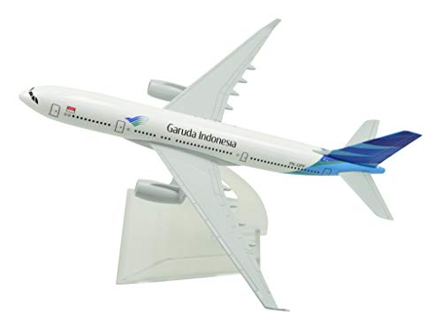 TANG DYNASTY(TM) 1:400 16cm Airbus A330 Garuda Indonesia Metal Airplane Model Plane Toy Plane Model