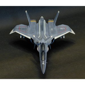 Amazon | プラッツ 1/72 戦闘妖精雪風 スーパーシルフ雪風 with AAM-3