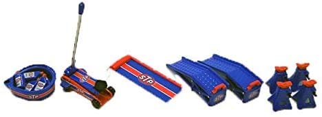 Amazon.com: GMP Greenlight GMP-18939 Shop Tool Set #2 - STP 1